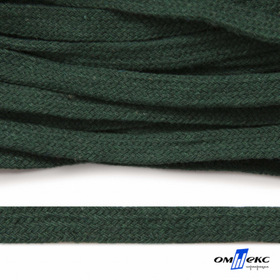 Шнур плетеный d-8 мм плоский, 70% хлопок 30% полиэстер, уп.85+/-1 м, цв.1016-т.зеленый - купить в Гатчине. Цена: 742.50 руб.
